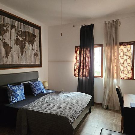 Blue Eagle Guesthouse - Casa De Hospedes Santa Maria Eksteriør bilde