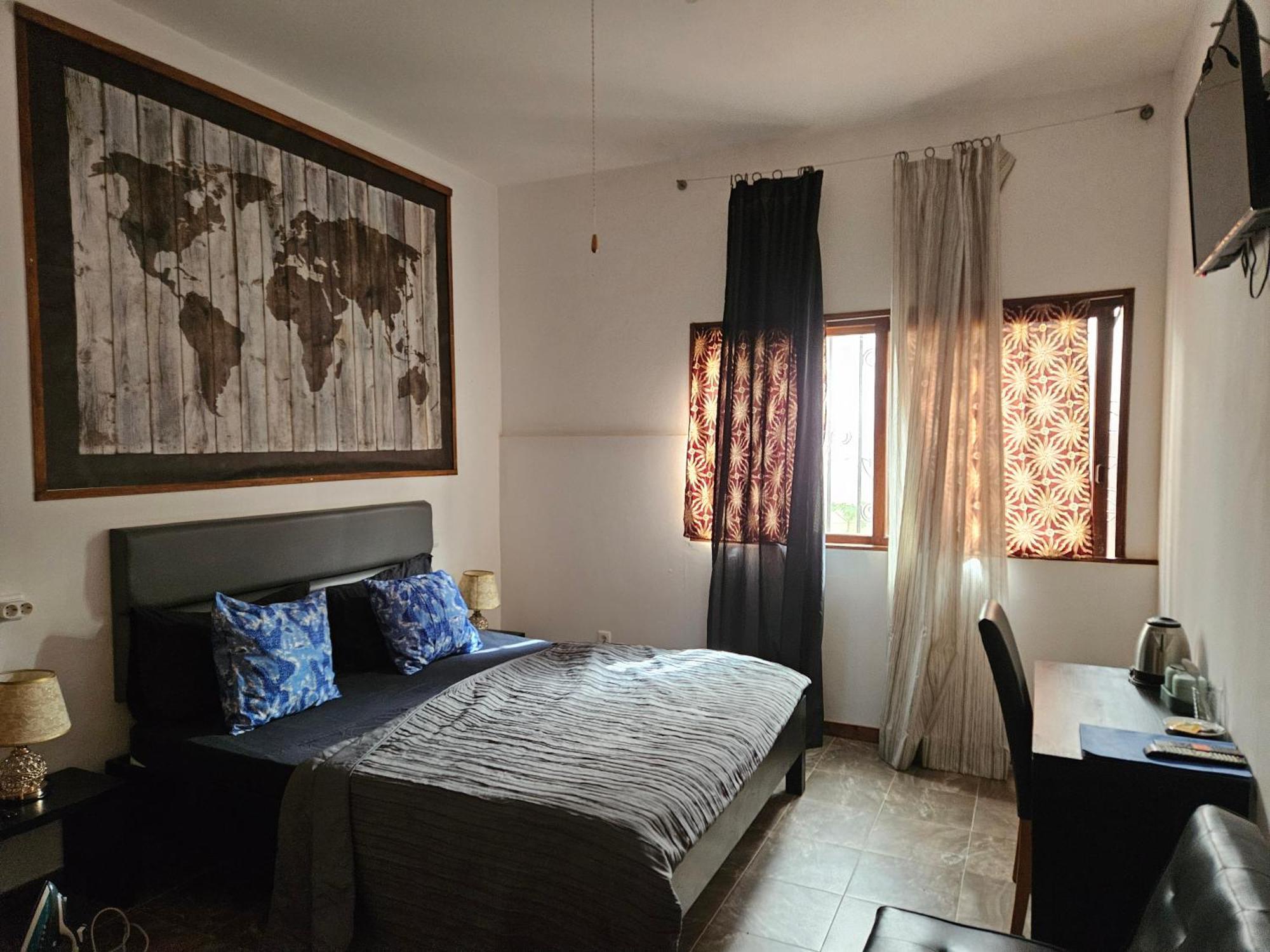 Blue Eagle Guesthouse - Casa De Hospedes Santa Maria Eksteriør bilde